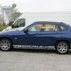 BMW X1 M-Sport попался шпионам