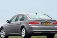 На прогретой BMW 7 E65 появляеться свитс в районе АКПП