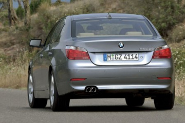 Не открывается багажник E 60 BMW 5 серия E60-E61