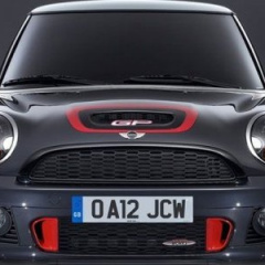 Станет ли MINI John Cooper Works GP самым быстрым и легким в истории бренда?