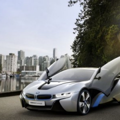 Цена гибридного спорткара BMW i8 – более 100 тыс. евро