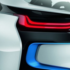 Цена гибридного спорткара BMW i8 – более 100 тыс. евро