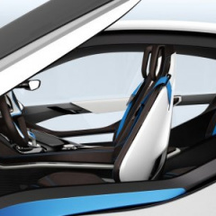 Цена гибридного спорткара BMW i8 – более 100 тыс. евро