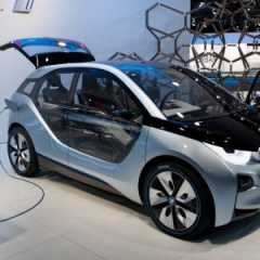 Сколько будет стоить электрокар BMW i3?