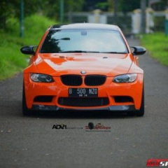 BMW M3 с настроением оранжевого цвета