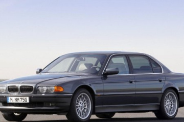 Замена масла в двигателе BMW M54 BMW 7 серия E38