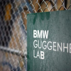 Guggenheim Lab BMW презентовала интерактивную игру Public Private