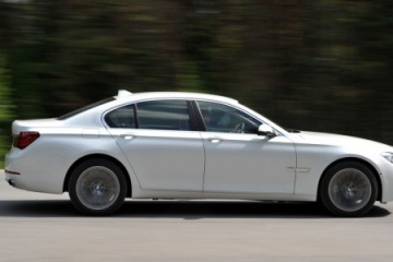 BMW SERIE 7 TEST DRIVE YELLOW BMW 7 серия F01-F02