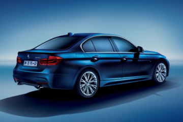 BMW 328i and 335i 3 Series Sedan 2012 Test Drive & Car Review - RoadflyTV with Shannon McIntosh BMW 3 серия F30-F35