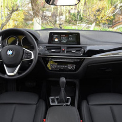 На китайский рынок баварцы выпускают рестайлинговый седан BMW 1 Series 2019