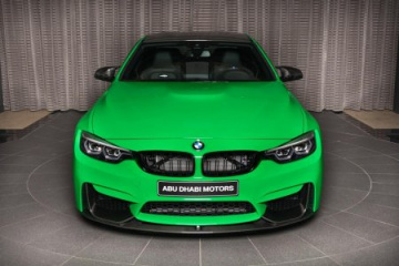 Купе BMW M4 в Individual Signal Green на BMW Abu Dhabi Motors BMW M серия Все BMW M