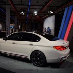 BMW M5 F90 с аксессуарами M Performance Tuning
