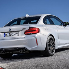 BMW M2 Competition будет доступна российским покупателям с 1 июля 2018 года