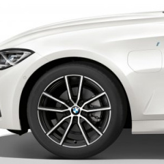 Летом 2019 года появится новый гибридный BMW 330e серии G20