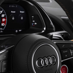 Audi R8 отмечает десятилетие своего 5,2 - литрового V10