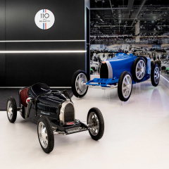 Детский электромобиль Baby II от Bugatti стоимостью 30 тысяч евро