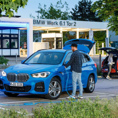 Заводы BMW увеличат производство комплектующих для электрокаров