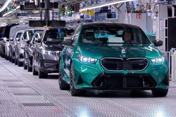 Цены и опции BMW M5 2025 года