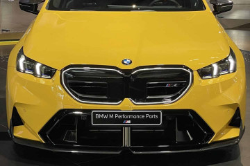 Новый BMW M5 с деталями M Performance на выставке Welt BMW 5 серия G90