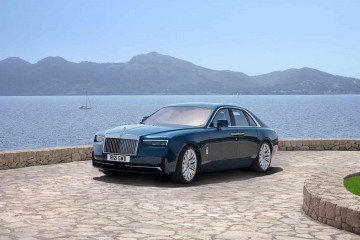 Rolls-Royce готовит обновление для Ghost Black Badge к 2025 году