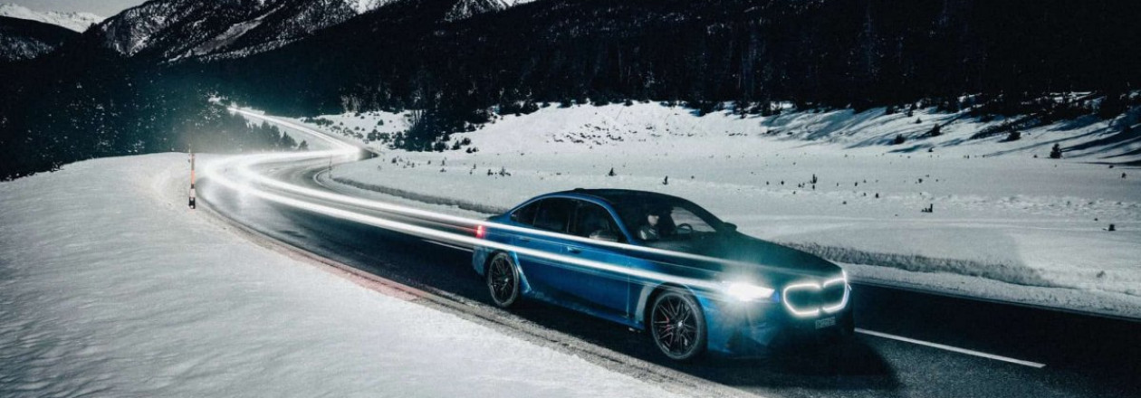 2025 BMW M5 покоряет зиму