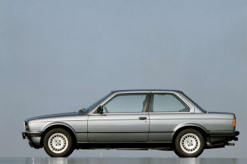 BMW 320is – недооцененный близнец легендарного E30 M3 BMW 3 серия E30